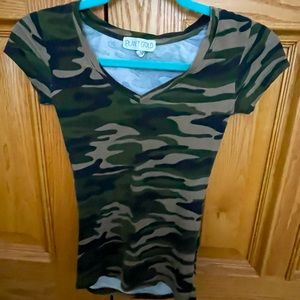 Short sleeve Green Camo V-neck T-shirt